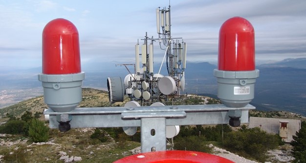 VHF/UHF radio center Promina